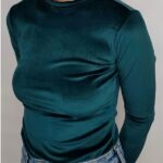 sylwetka kobiety ubrana w welurowe body